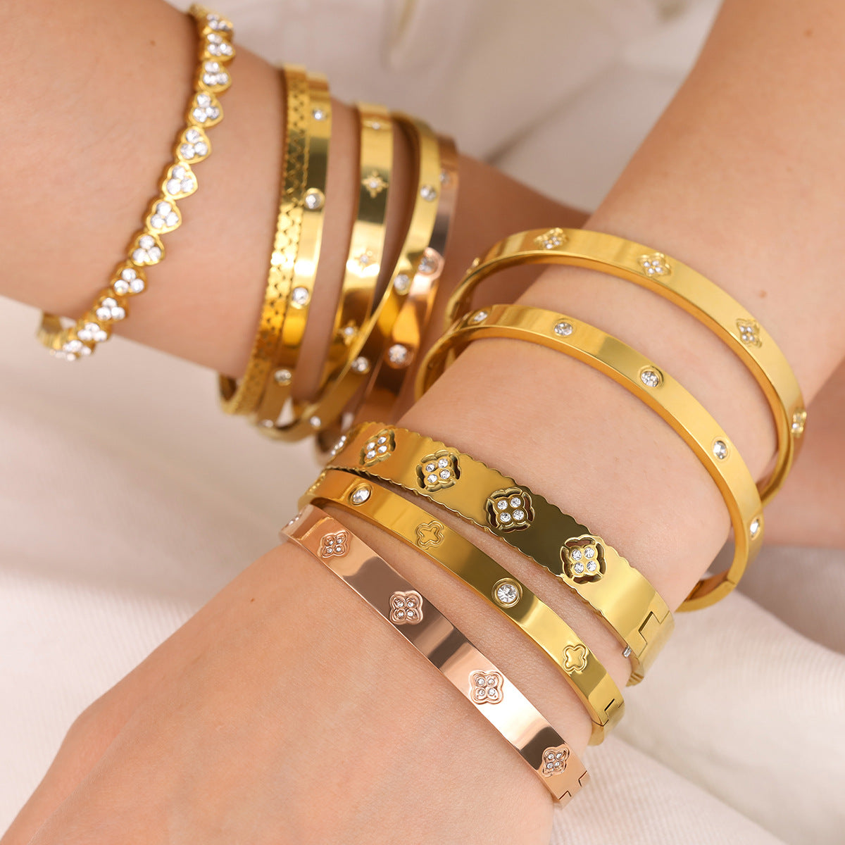 Classic Crystal Bangle Bracelet | 18K Gold Plated 316L Stainless Steel | Wholesale OEM